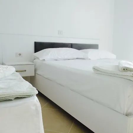 Heaven Guest house *
